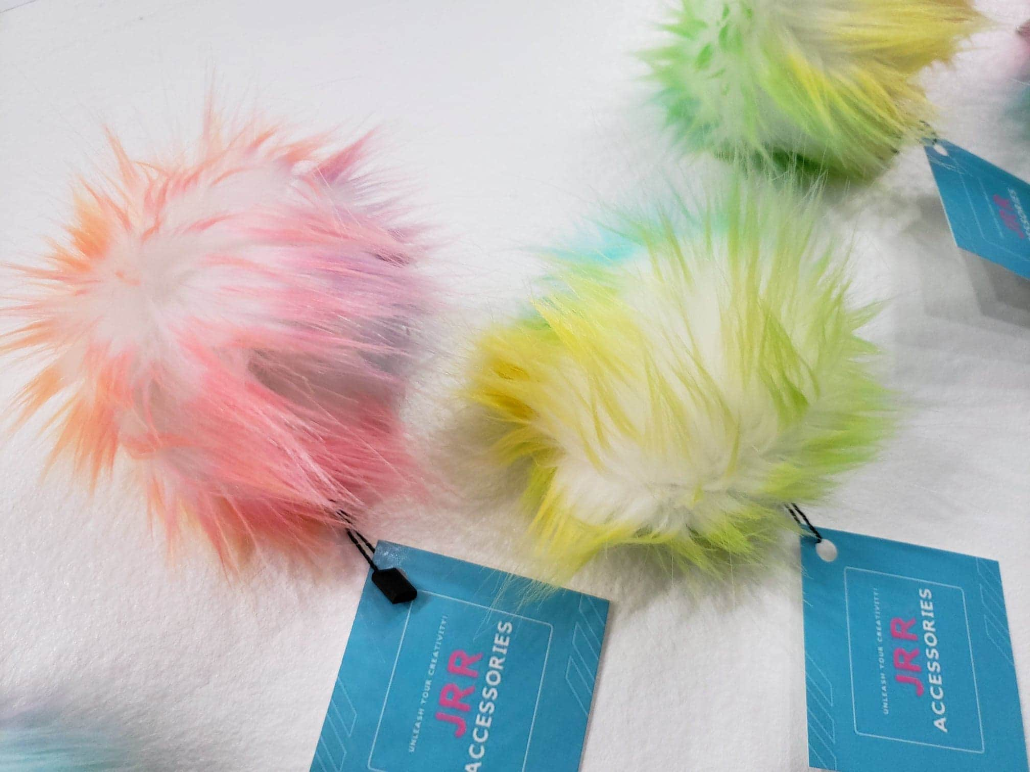 JRR Pom Poms - Faux Fur